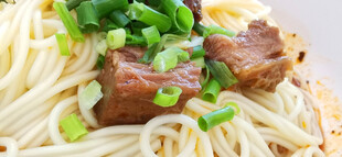葱香干拌牛肉面