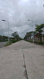 空旷道路场景