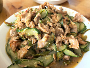 黄瓜炒肉片