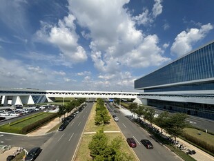 现代城市道路与建筑景观