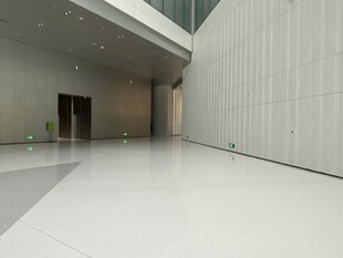 现代空旷室内空间场景