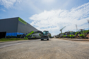 工厂外道路与施工场景