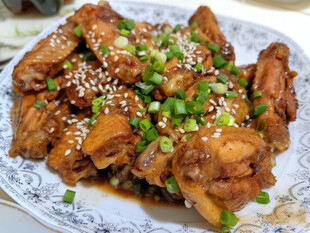 美味酱汁鸡翅尖