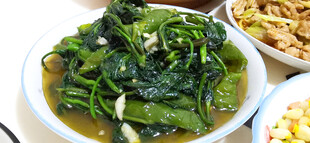 清炒空心菜