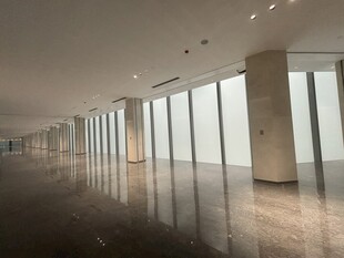 现代宽敞明亮的室内空间