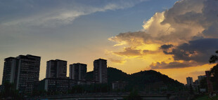 城市黄昏美景
