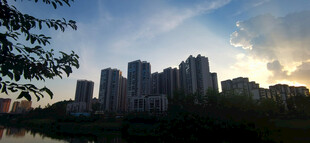 城市黄昏高楼景观