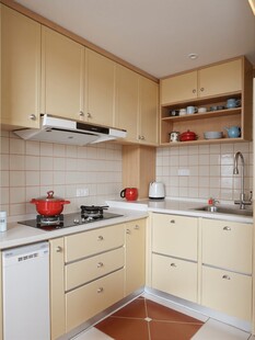 现代简约风格温馨厨房