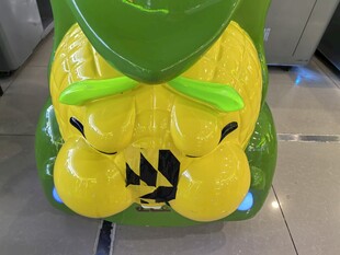 黄色卡通造型儿童摇摇车