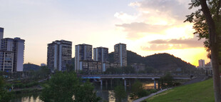 城市黄昏美景