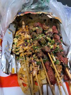美味诱人的特色烤串