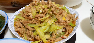 美味芹菜炒肉末
