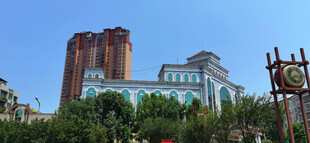 城市中的现代建筑景观