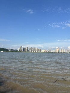 海滨城市风光