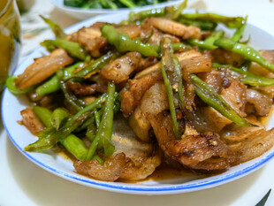 青椒炒五花肉