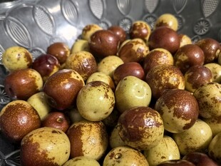 多彩枣子堆叠摆拍