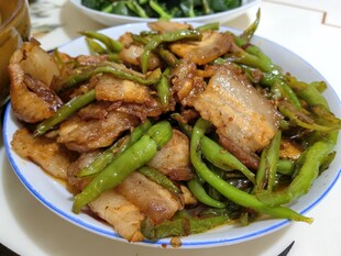 青椒炒五花肉
