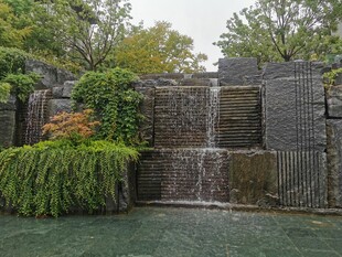 园林中式水景瀑布景观