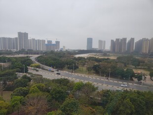 城市远景与道路景观