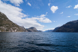 壮丽峡湾海景