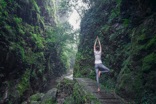 五泄景区瑜伽姿势
