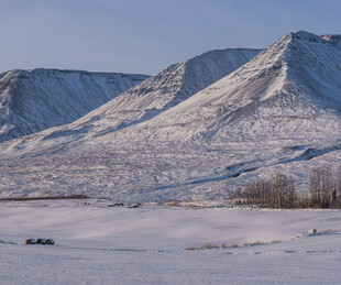 冬日雪山旷野风景