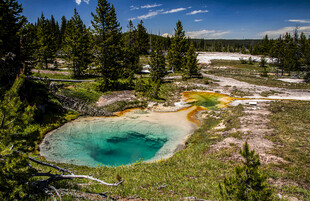 黄石公园热泉