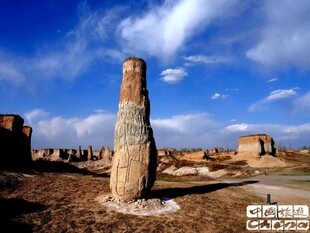 沙漠石柱
