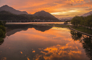 夕阳山水