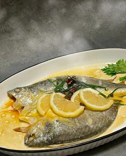 柠檬香煎黄鱼