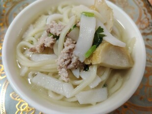 面条 汤河粉