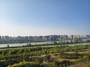城市河畔景观