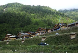 山间村落美景