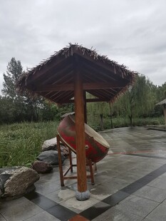 户外木质遮阳船形景观