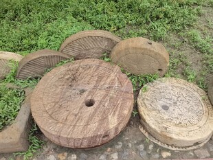 户外古朴石磨盘摆件