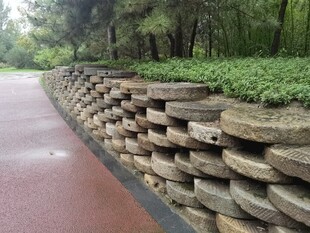 石砌景观墙