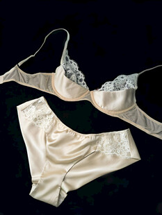 女士内衣