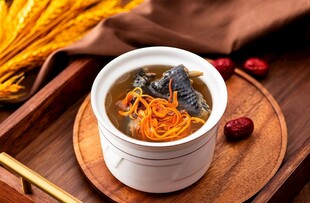 虫草乌鸡汤