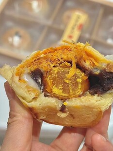 蛋黄酥