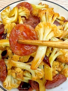 菜花炒香肠
