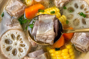 莲藕玉米炖排骨