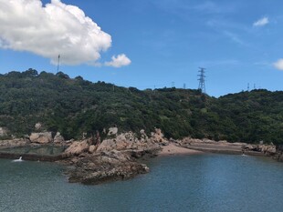 海边青山碧水美丽风光