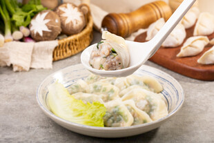 美味馄饨汤