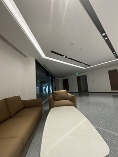 现代简约风格办公休息区