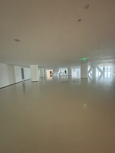 空旷室内大空间场景