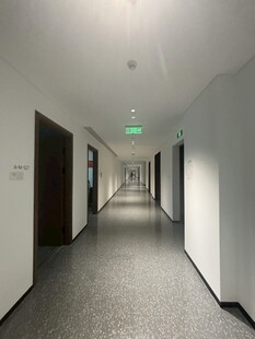 现代简约风格办公走廊