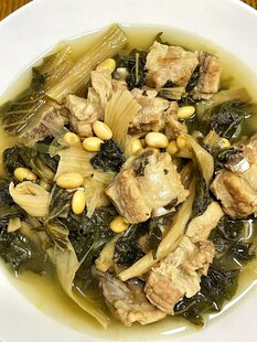 酸菜排骨炖玉米