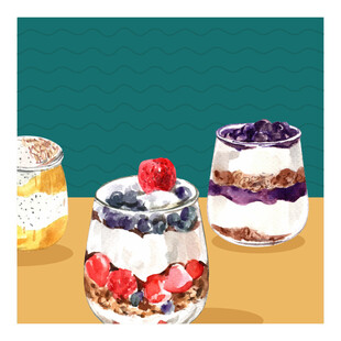 美味分层水果酸奶杯