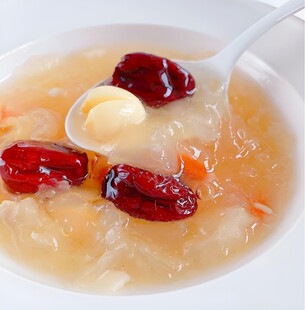 红枣银耳莲子羹
