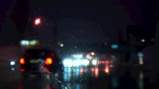 夜晚城市道路车灯景象